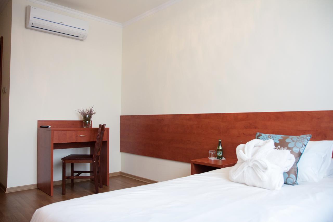Zacisze Otel Ulan Dış mekan fotoğraf